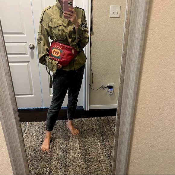 Gucci Grained Calfskin Logo Belt Bag Red Large - Picture 14 of 16